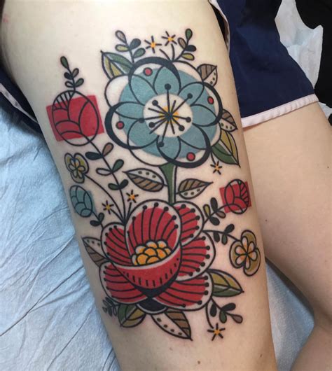 floral butt tattoo|77+ Flower Tattoos – A Garden of Styles for Every。